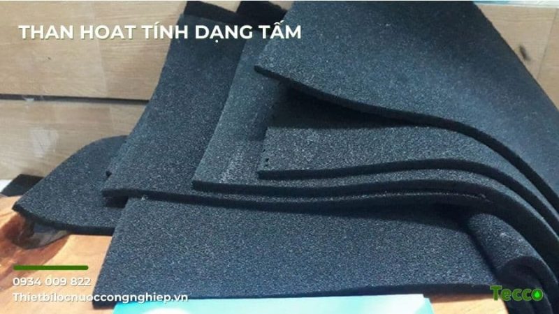 than hoat tinh dang tam Dang Thuy Linh